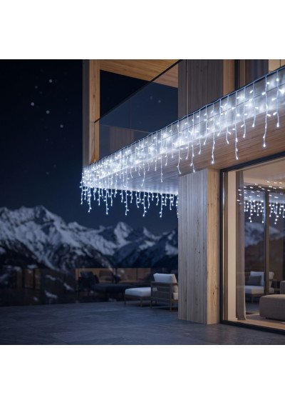 Išvyniota 22 metrų lauko ir vidaus girlianda varvekliai baltu laidu su 500 LED