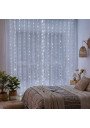 3x2 m dydžio šaltos baltos šviesos užuolaida ant miegamojo lango su užuolaidomis